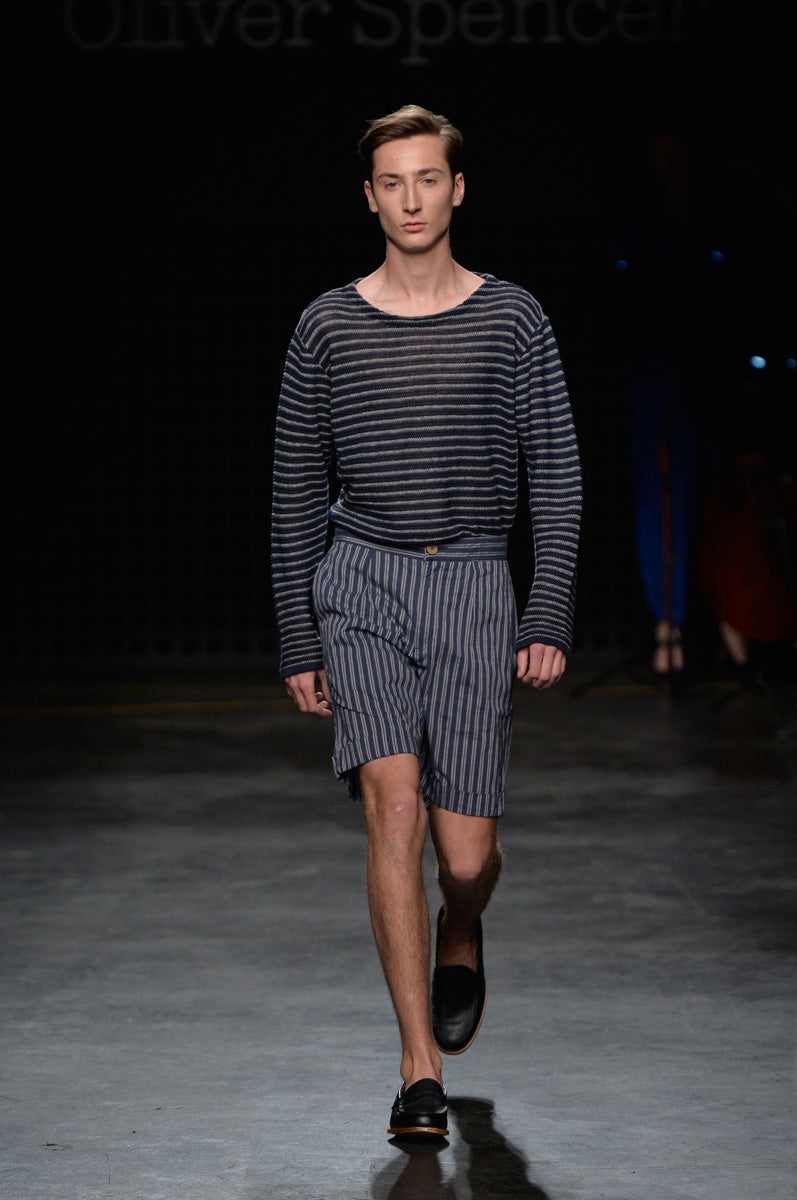 Look 16
